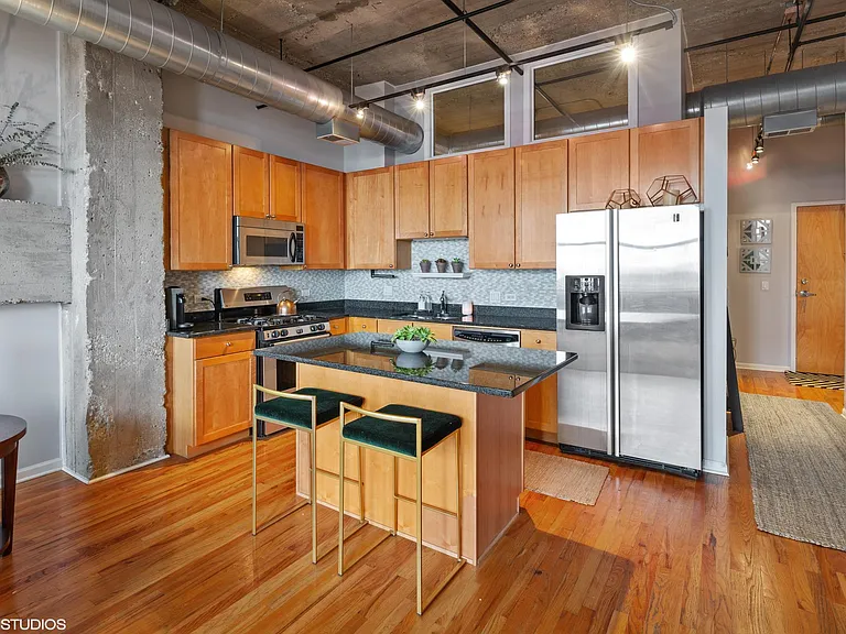758 N Larrabee St #706 — Photo 5