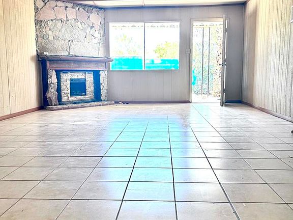 2nd image of 13175 Santa Ysabel Dr