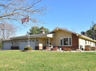 W312S950 Wildwood Trl, Wales, WI 53183