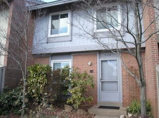 534 Early Fall Ct, Herndon, VA 20170