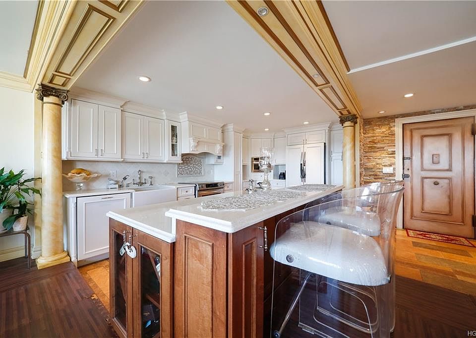 1st image of 200 High Point Dr 415 #415