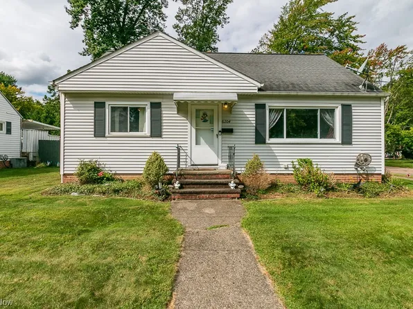 6204 Anita Dr, Parma Heights, OH 44130