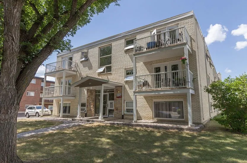 20 Spence St #5