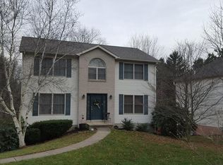 116 Pinebrook Dr, Beaver Falls, PA