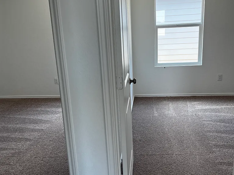 9201 Luciano Pl — Photo 7