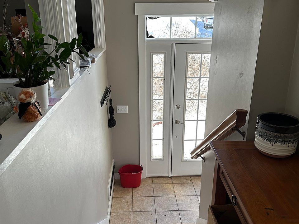 10 Maplewood Avenue, Barre, VT 05641 Zillow