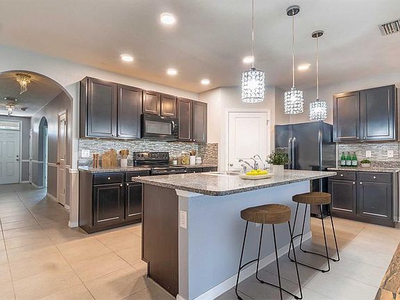 3rd image of 10662 PARK MEADOWBROOKE DRIVE
