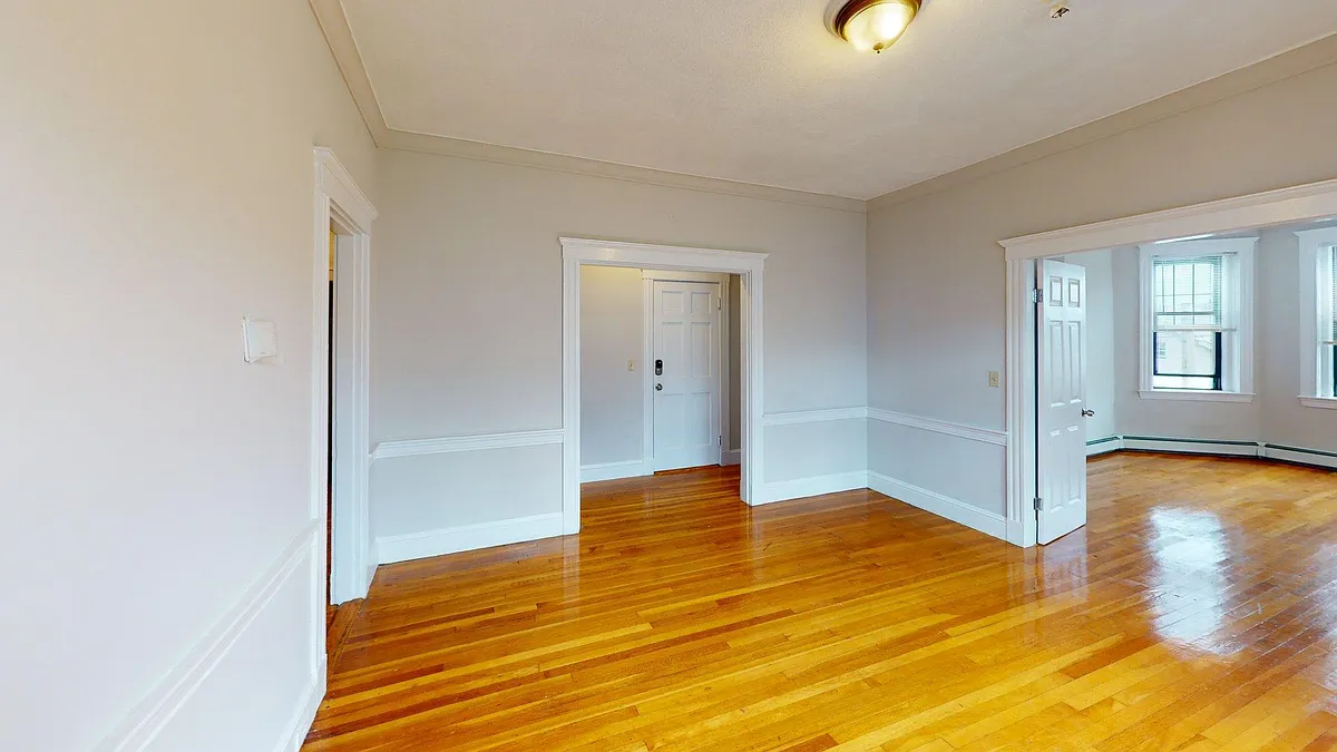 Building Photo - 52 Clark Ave #5