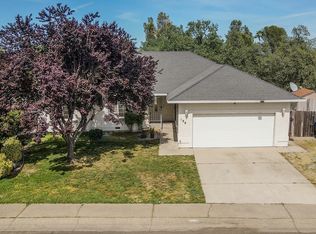 188 Woodcliff Dr, Redding, CA 96003