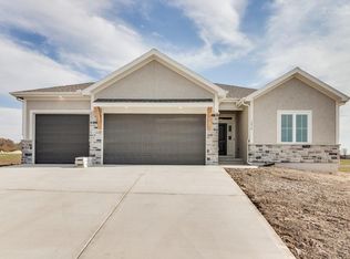 1814 Woodward Cir, Raymore, MO 64083