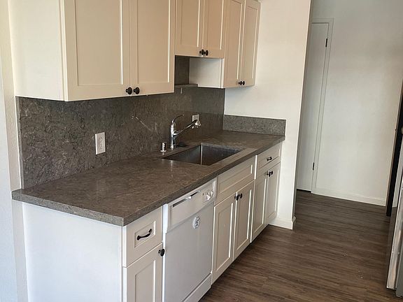 3rd image of 465 Kelly Ave #A