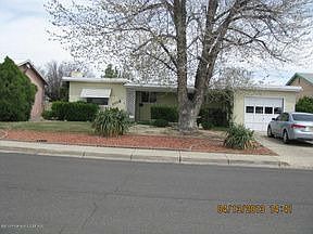 1st image of 1118 N Buena Vista Ave