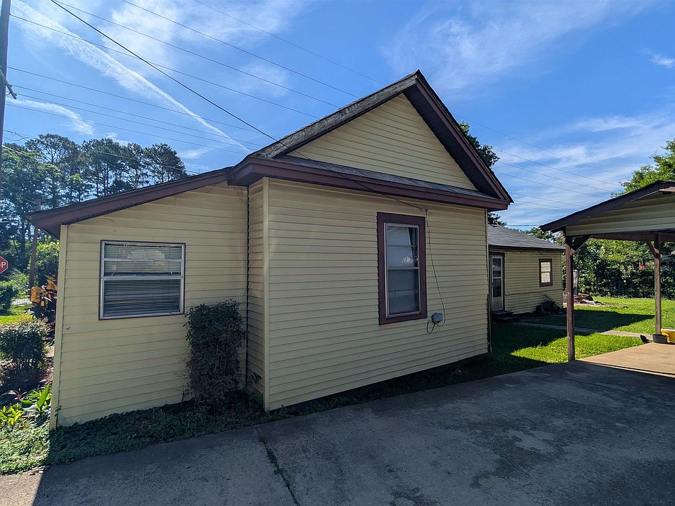 2nd image of 212 Morgan Rd