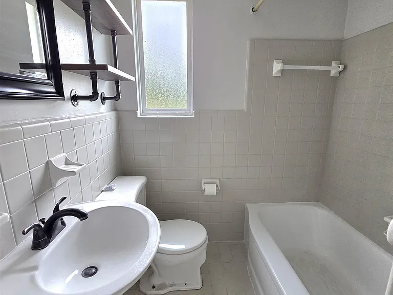 404 Puckett Rd — Photo 11