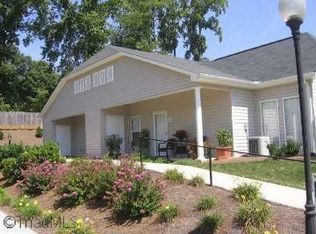 122 W Brick Walk Ct, Mocksville, NC 27028