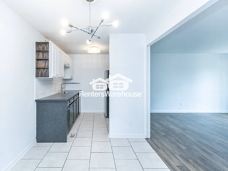 4524 Holly St #22 — Photo 3