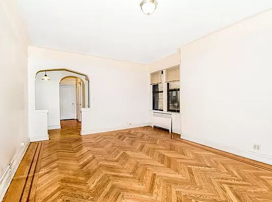 1st image of 687 W 204th St APT 3A