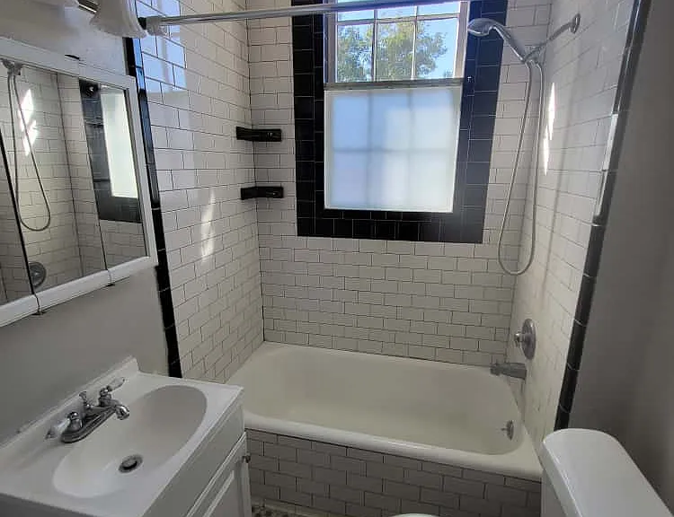 Amelia Apartments — Photo 28