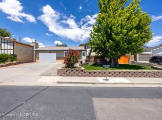 4202 Terrace Dr, Farmington, NM 87402