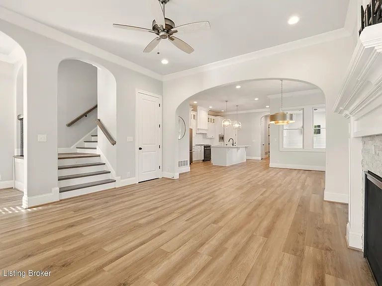 6218 Mistflower Cir — Photo 8