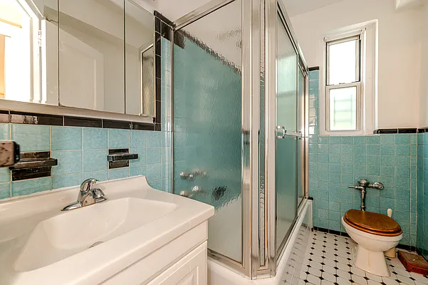 Sold by SBNY RE | media 30