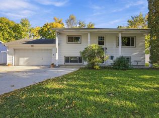 2028 16th St S, Moorhead, MN 56560