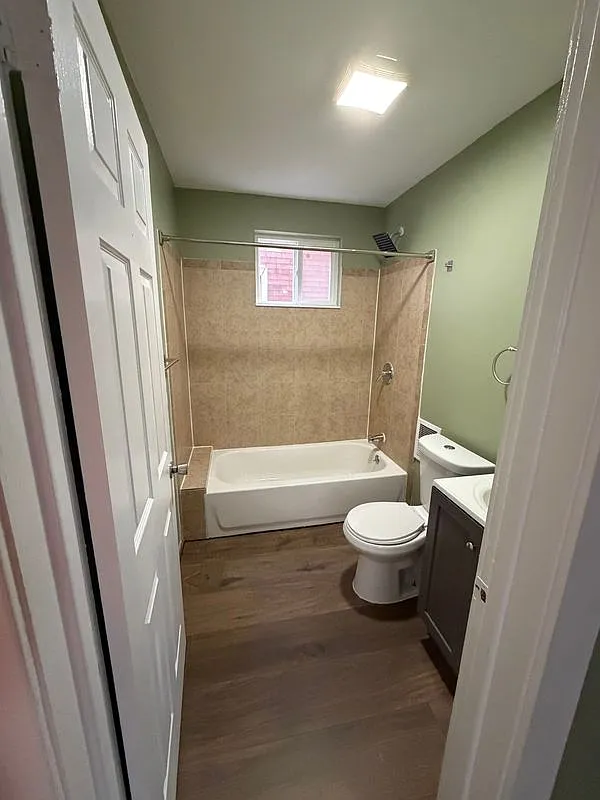 2 bed, 1.0 bath, 1232 sqft, $1,300 — Photo 4