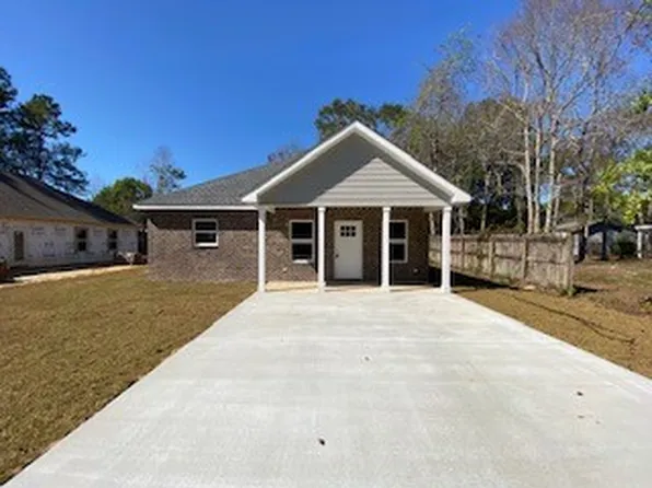 3125 Seahorse Rd, Gautier, MS 39553