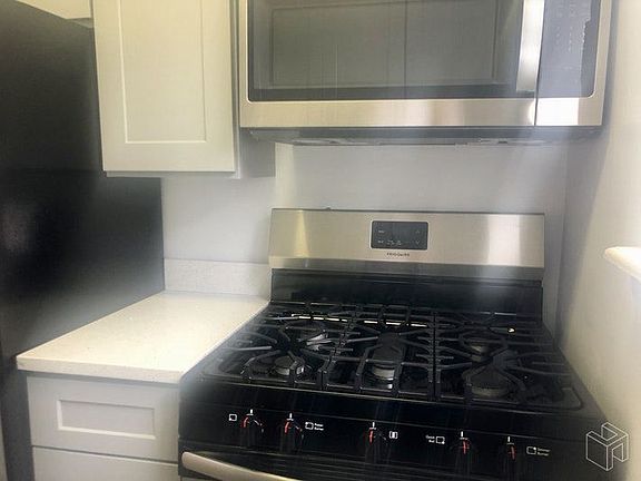 3rd image of 1572 Lexington Ave APT 1A