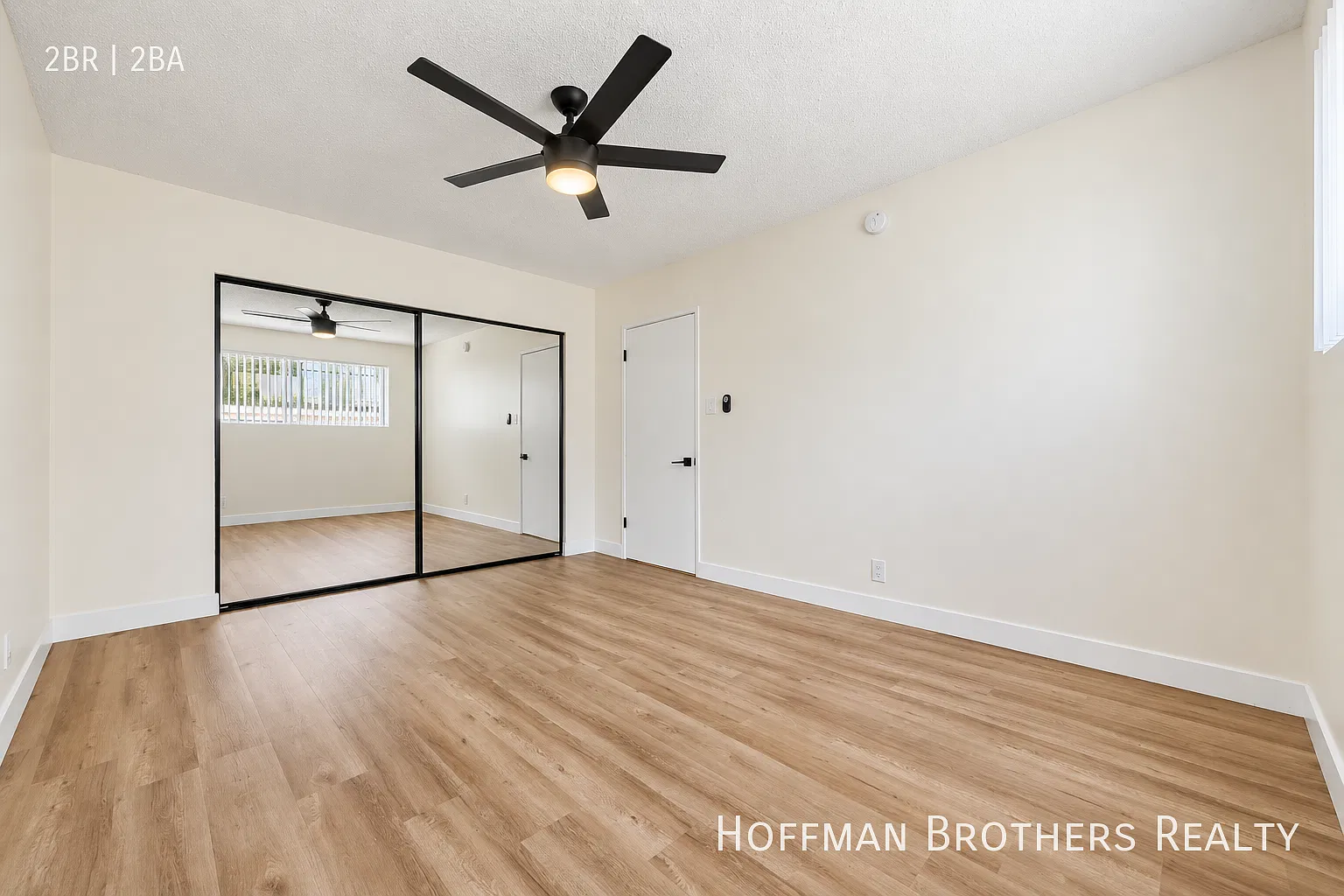 **2 Weeks Free**Two-Bedroom with walk-in shower, included utilities & modern finishes — Photo 4