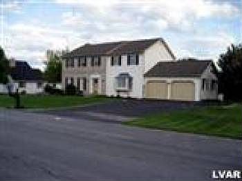 4th image of 4647 Oakwood Ln