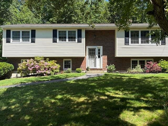 1st image of 37 Pine Ridge Drive