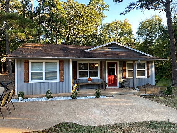 2nd image of 48 Whispering Pine Trl