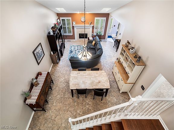 2nd image of 717 Waterberry Ct
