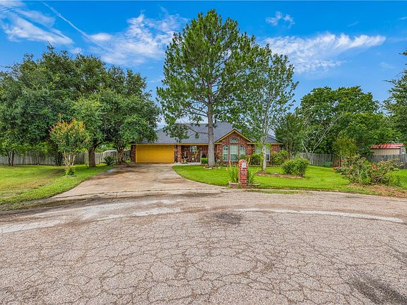 2nd image of 1819 Cheryl Dr