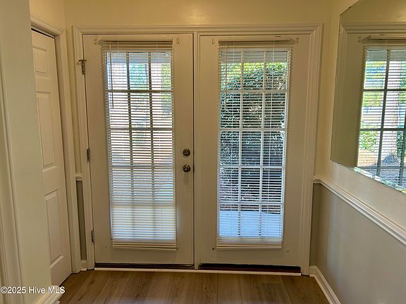 4th image of 5000 Sun Coast Drive