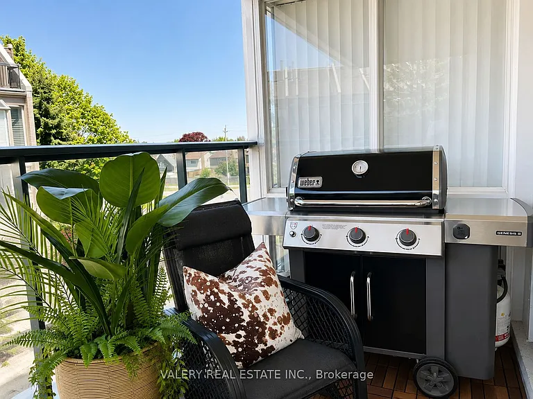 25 Cumberland Ln #214 — Photo 16