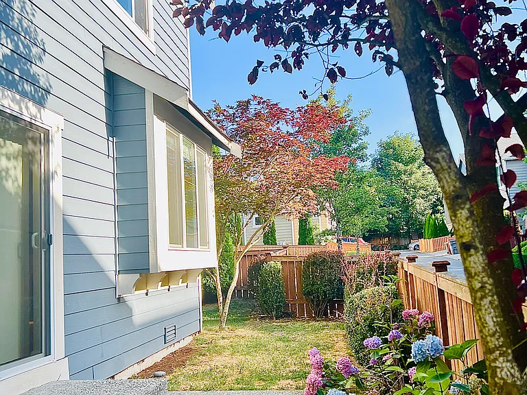 21018 39th Dr SE — Photo 27