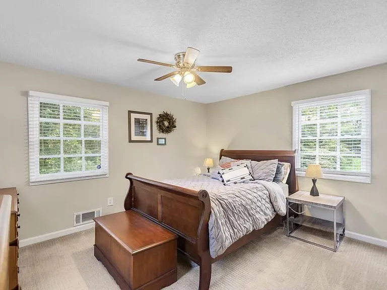 1352 Lockhaven Cir SW — Photo 14