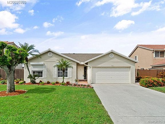 3rd image of 9735 Arbor Meadow Dr