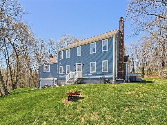 2nd image of 39 Briar Dr