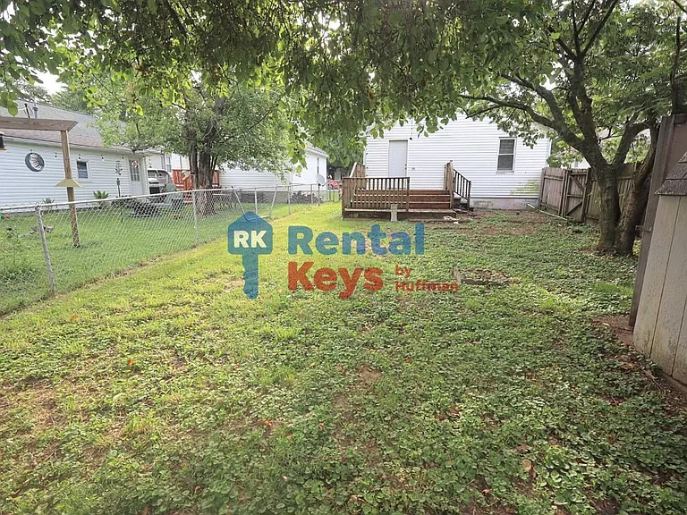 112 N Woods Ave — Photo 19