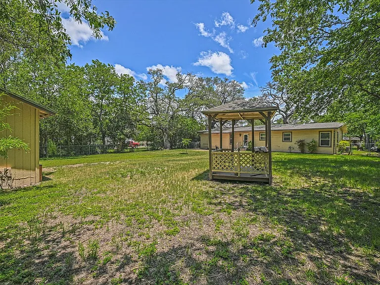 11800 Tedford St — Photo 23
