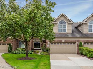 44505 Broadmoor Blvd, Northville, MI