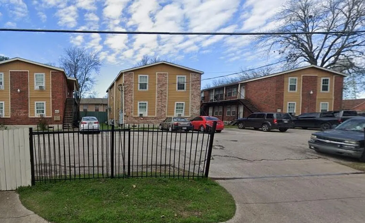 Ware Apartments — Photo 1