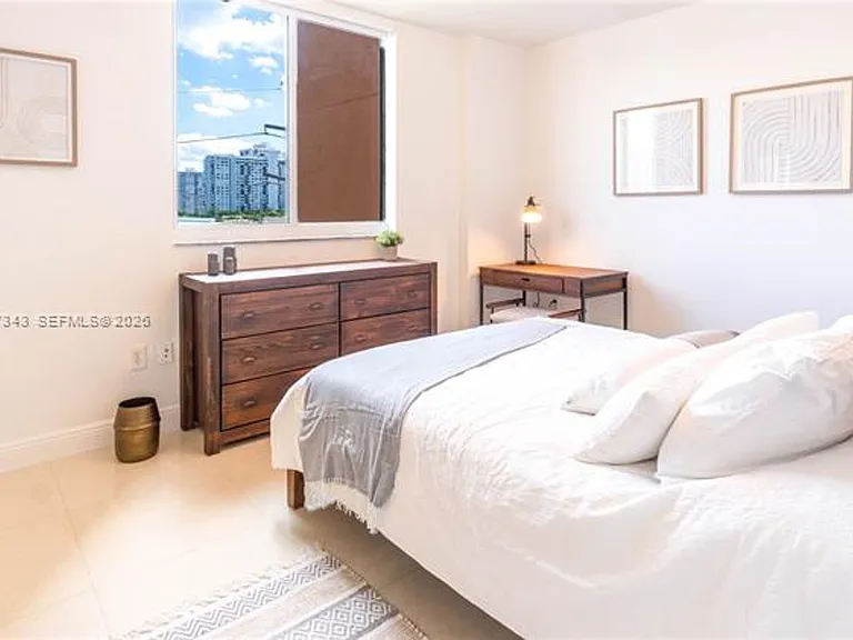 18800 NE 29th Ave #614 — Photo 31