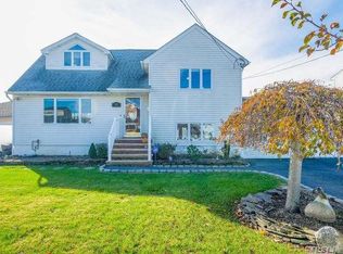 52 Harrison Pl, Massapequa, NY 11758