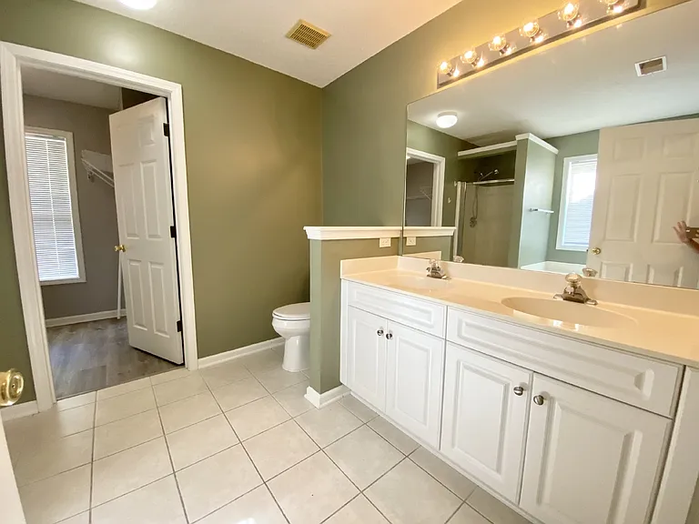238 Hitching Post Cres — Photo 11