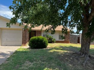 1717 SE 9th St, Moore, OK 73160