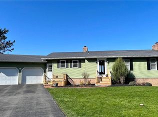 100 Highridge Pl, Syracuse, NY 13215